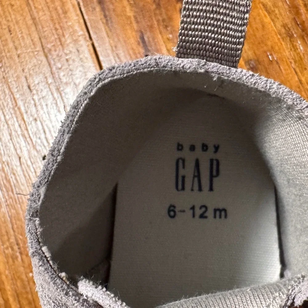 Baby Gap Suede Desert Boot Infant 6-12M Tahitian Pearl Gray Chukka Booties